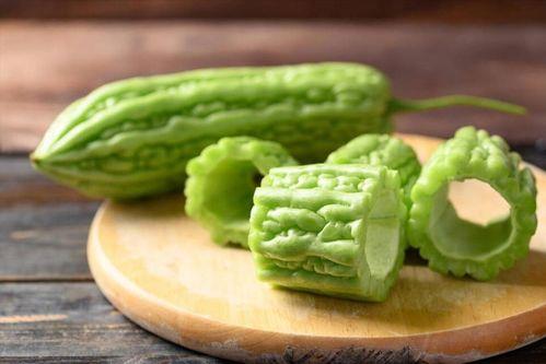 吃瓜嘴变形,揭秘娱乐圈背后的秘密与真相