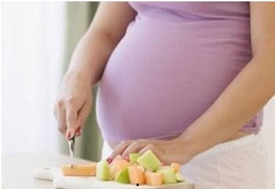 孕妇开直播吃瓜,孕妇吃瓜直播，趣味横生引关注