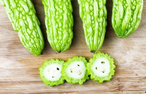 职中吃瓜,揭秘校园吃瓜背后的故事